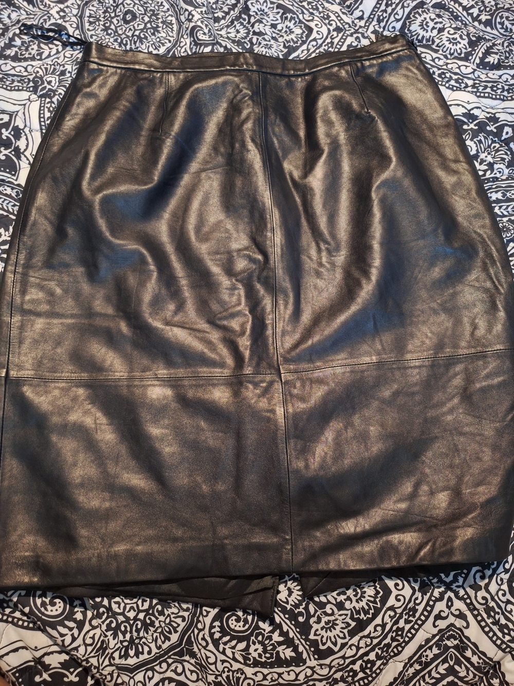 Liz Claiborne Black 100% Leather Pencil Skirt